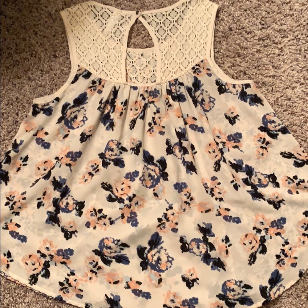 Blouse - Picture 2 of 2